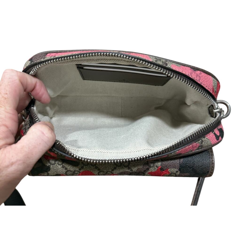 Gucci GG Supreme Pink Camo Crossbody Shoulder Bag Unisex Camoflauge - Picture 7 of 9